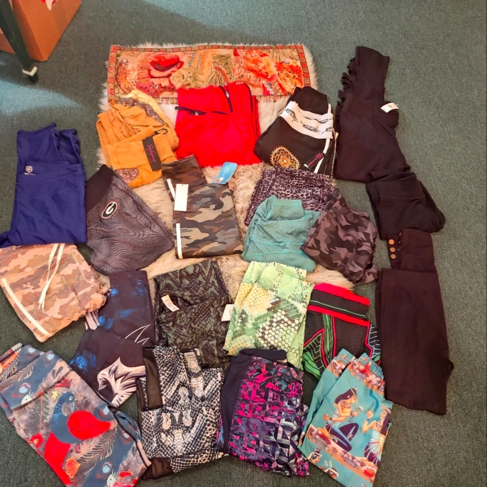 Lot of 21 Workout Pants - Mix Bundle